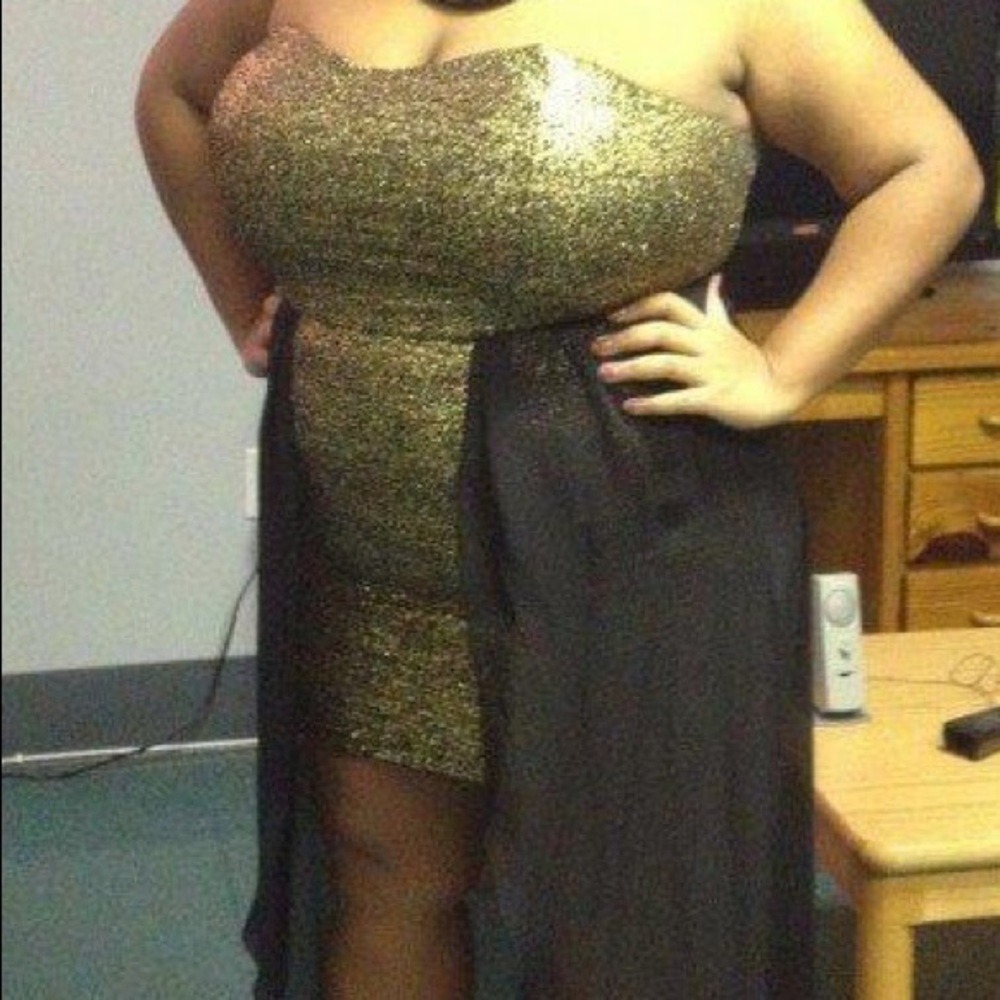 Cameo Plus Size Black and gold high low dress- Size 2x